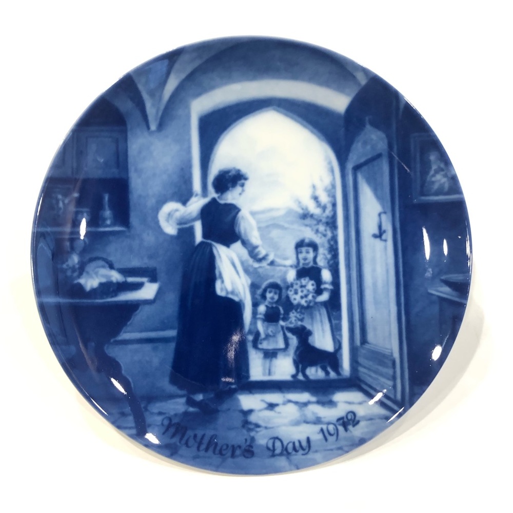 Vintage Mother’s Day 1972 Kaiser Porcelain Plate